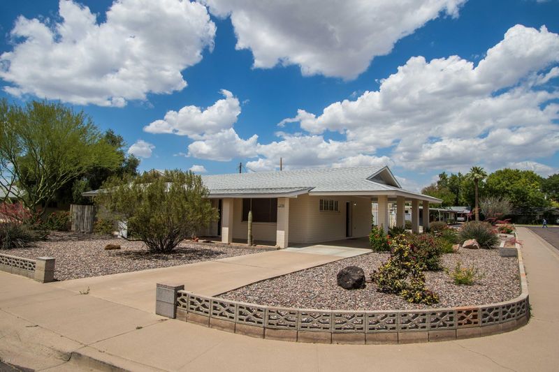 630 E Concorda Dr, Tempe, AZ 85282