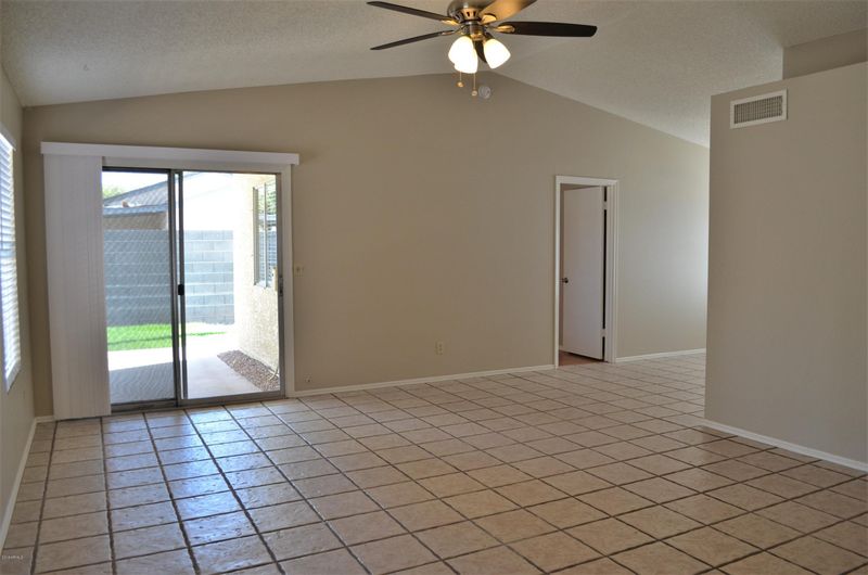 630 E Jensen St #177, Mesa, AZ 85203