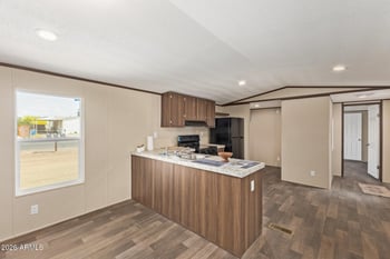 630 Warner Dr, Apache Junction, AZ 85120