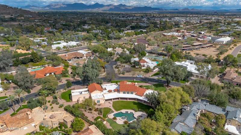 6301 Huntress Dr, Paradise Valley, AZ 85253