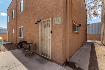 6302 64th Dr #16, Glendale, AZ 85301