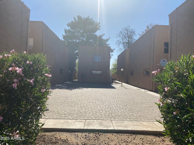 6302 64th Dr #12, Glendale, AZ 85301
