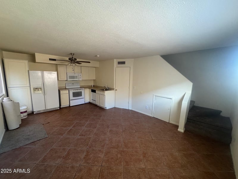 6302 64th Dr #12, Glendale, AZ 85301