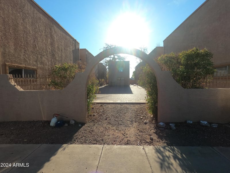 6302 64th Dr #14, Glendale, AZ 85301