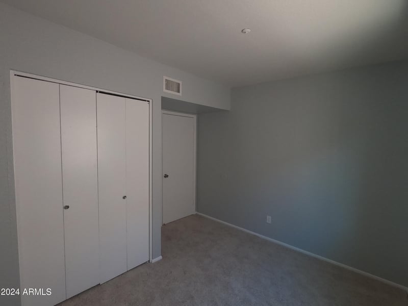 6302 64th Dr #14, Glendale, AZ 85301