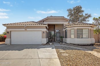 6302 69th Dr, Glendale, AZ 85303