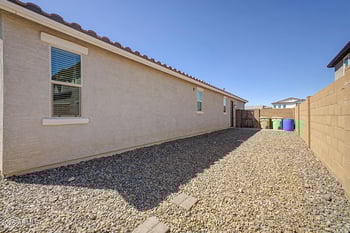 6303 67th Ln, Glendale, AZ 85303