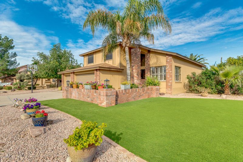 6304 W Mescal St, Glendale, AZ 85304
