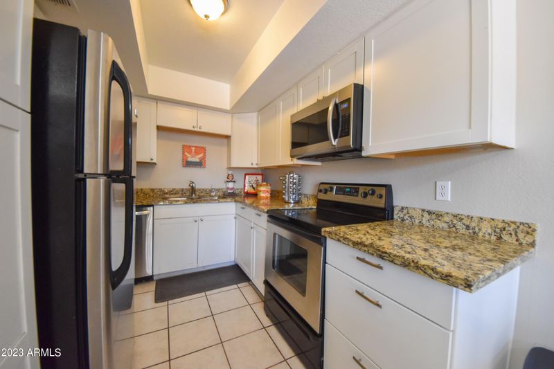 6308 N 47th Ave, Glendale, AZ 85301