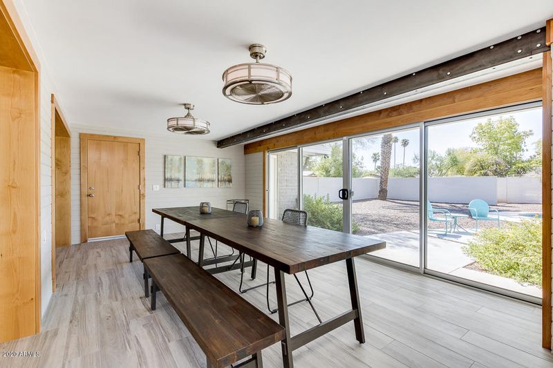 631 E Concorda Dr, Tempe, AZ 85282