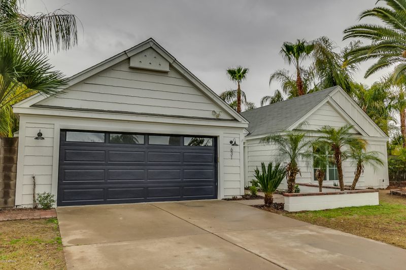 631 E Manor Dr, Chandler, AZ 85225