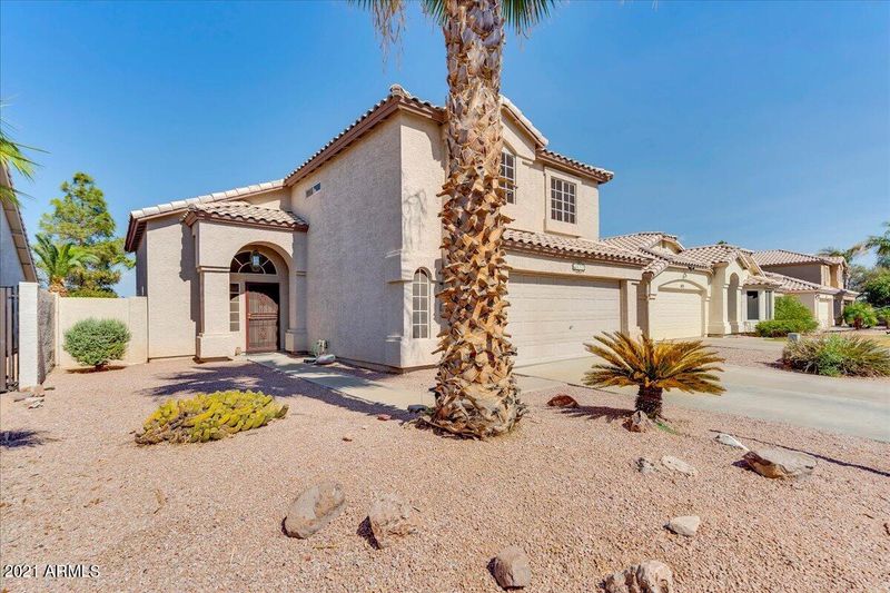 631 N Sunway Dr, Gilbert, AZ 85233