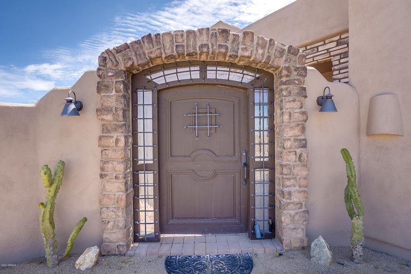 631 W Ridgecrest Rd, Phoenix, AZ 85086