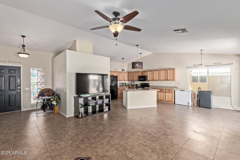 6310 Portia St, Mesa, AZ 85215