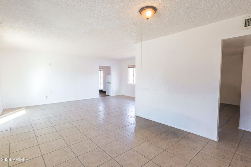 6311 W Medlock Dr, Glendale, AZ 85301