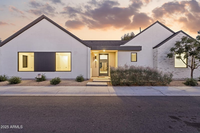 6313 10th Dr, Phoenix, AZ 85013