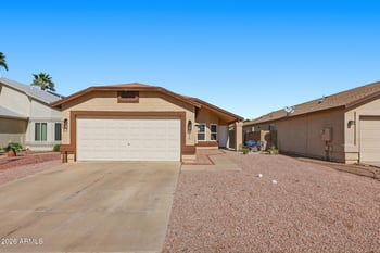 6314 Lawrence Ln, Glendale, AZ 85302