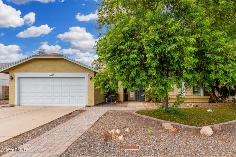 6314 Port Au Prince Ln, Glendale, AZ 85306