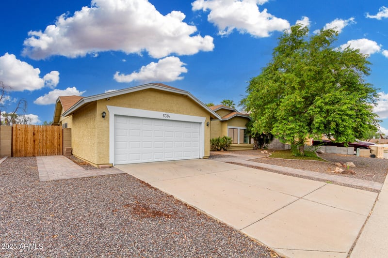6314 Port Au Prince Ln, Glendale, AZ 85306
