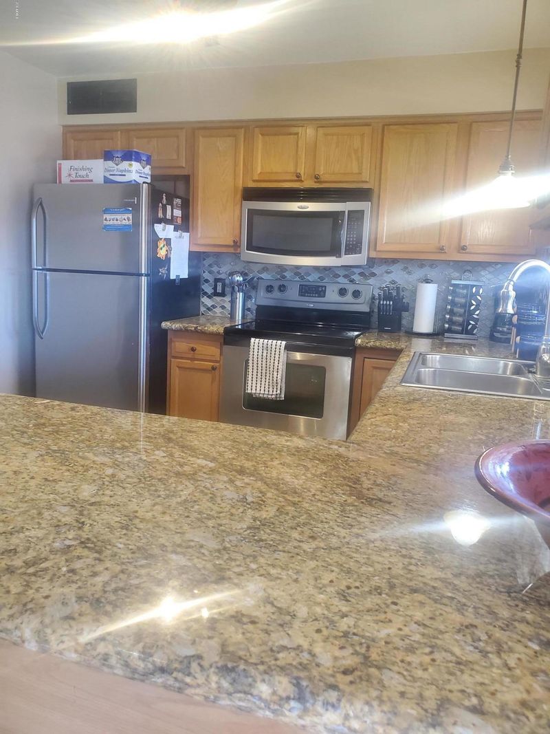 6315 W Mountain View Rd, Glendale, AZ 85302