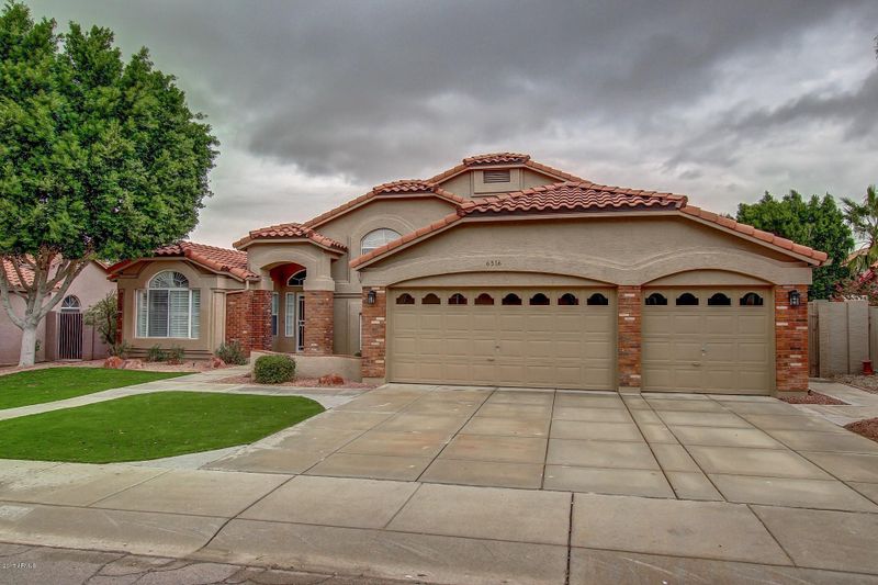 6316 W Abraham Ln, Glendale, AZ 85308