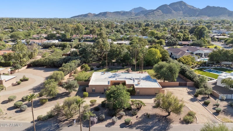 6319 Bar Z Ln, Paradise Valley, AZ 85253