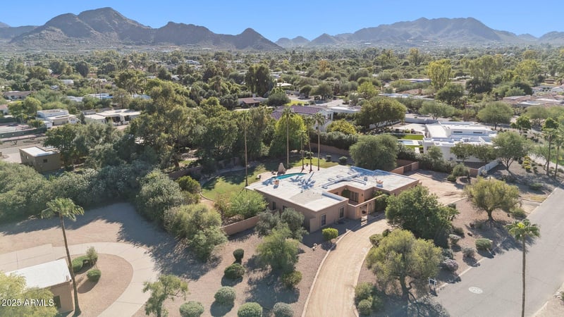6319 Bar Z Ln, Paradise Valley, AZ 85253