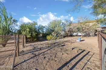 6319 Lowden Rd, Cave Creek, AZ 85331