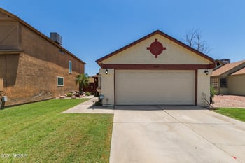 6319 Mercer Ln, Glendale, AZ 85304