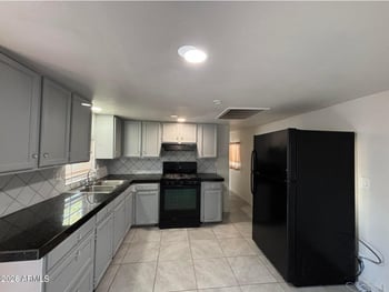 6319 W Maryland Ave #5, Glendale, AZ 85301