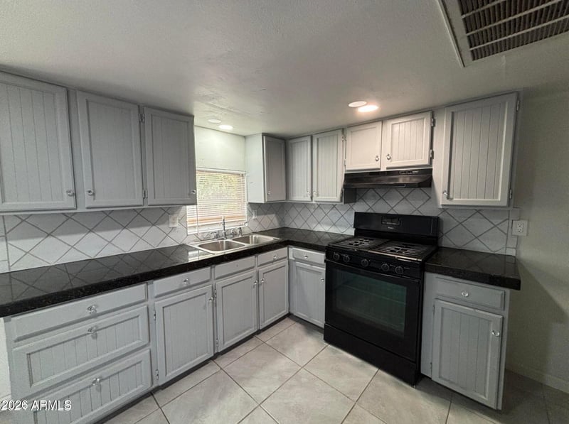 6319 W Maryland Ave #5, Glendale, AZ 85301
