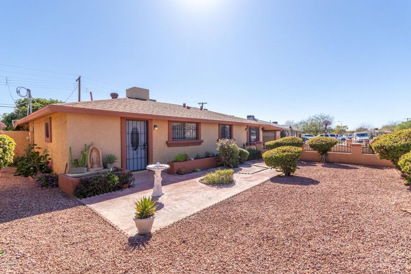 6319 W Mitchell Dr, Phoenix, AZ 85033