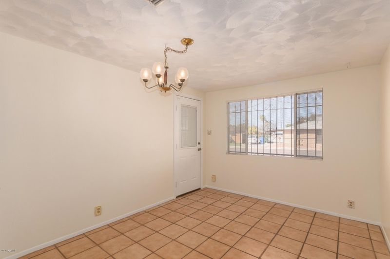 6319 W Mitchell Dr, Phoenix, AZ 85033