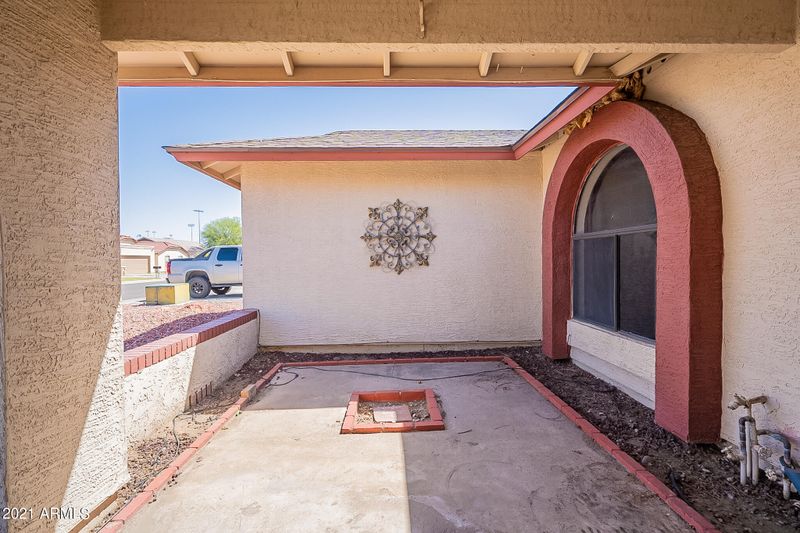 6319 W Turquoise Ave, Glendale, AZ 85302