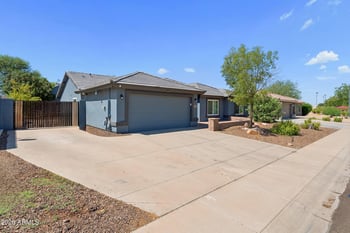 6319 W Villa Maria Dr, Glendale, AZ 85308