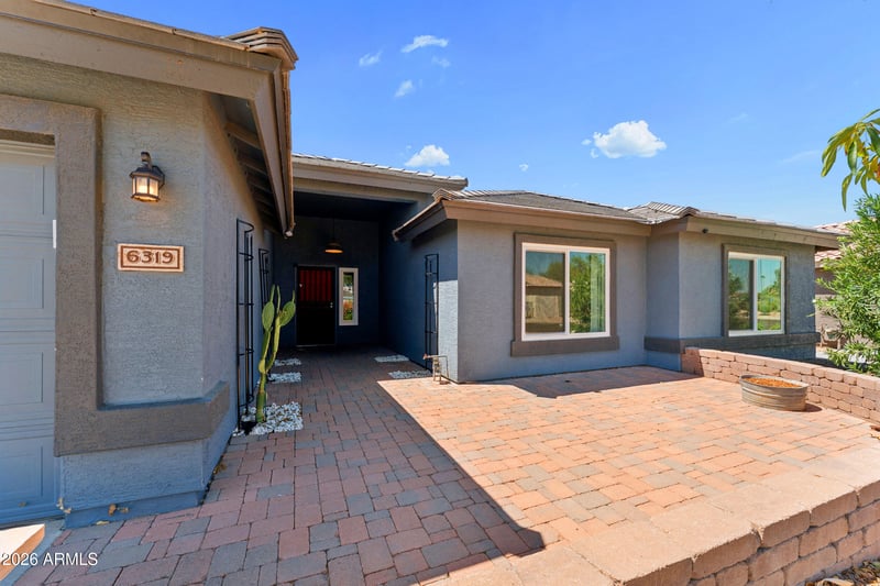 6319 Villa Maria Dr, Glendale, AZ 85308
