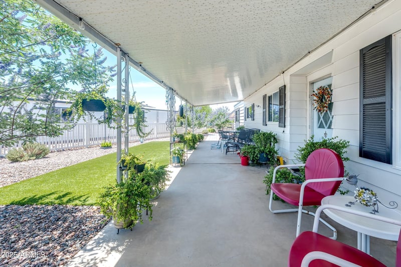 632 83rd Way, Mesa, AZ 85208