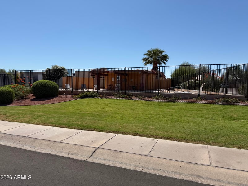 632 Fordham Dr, Tempe, AZ 85283