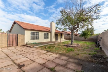 6321 Ironwood Dr, Glendale, AZ 85302