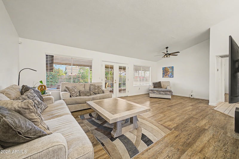 6321 Acapulco Ln, Glendale, AZ 85306