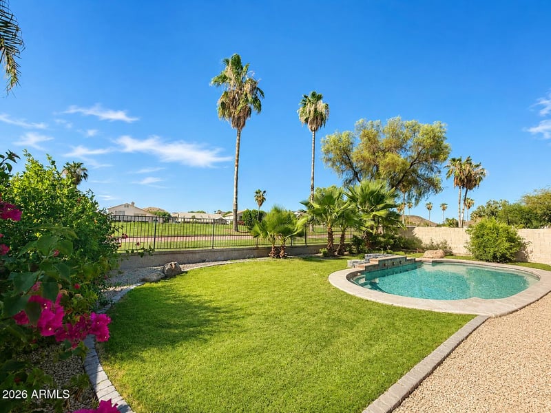 6322 W Potter Dr, Glendale, AZ 85308