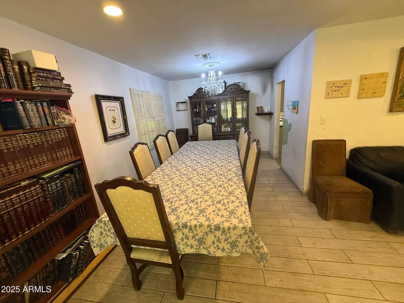 6323 11th St, Phoenix, AZ 85014