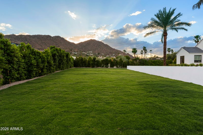 6323 E Sage Dr, Paradise Valley, AZ 85253