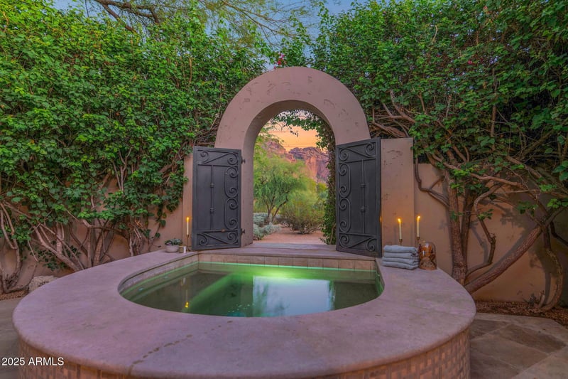 6324 48th Pl, Paradise Valley, AZ 85253
