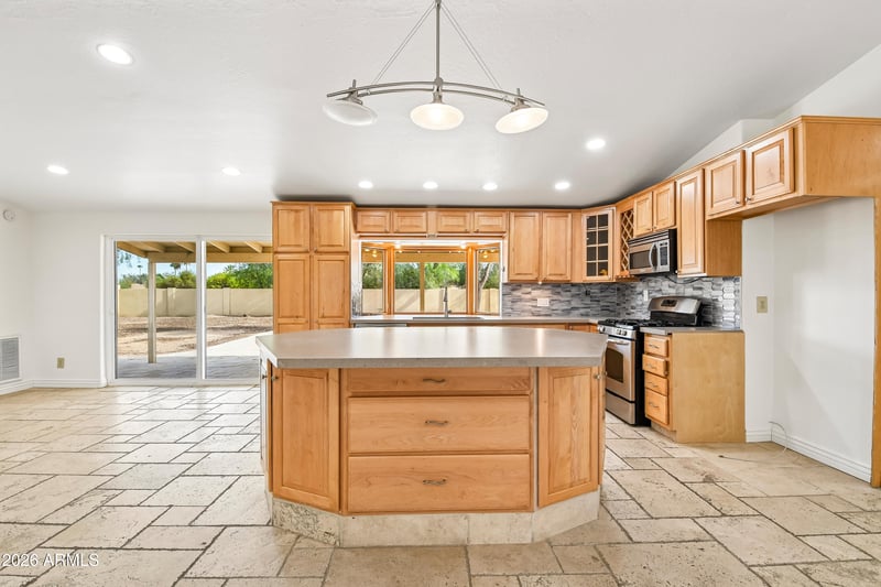 6325 E Sweetwater Ave, Scottsdale, AZ 85254