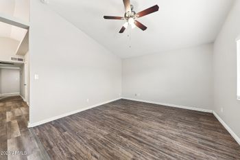 6325 W Hearn Rd, Glendale, AZ 85306