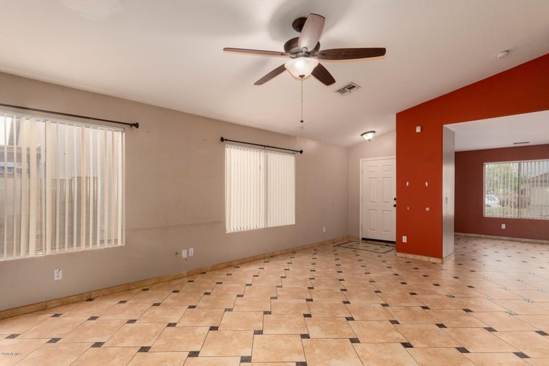 6325 W Magnolia St, Phoenix, AZ 85043