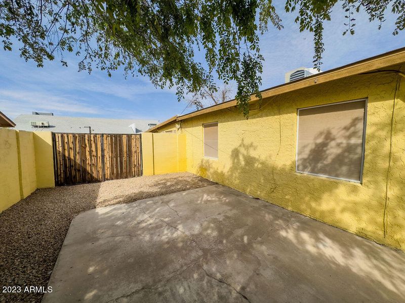 6326 W Lawrence Rd, Glendale, AZ 85301