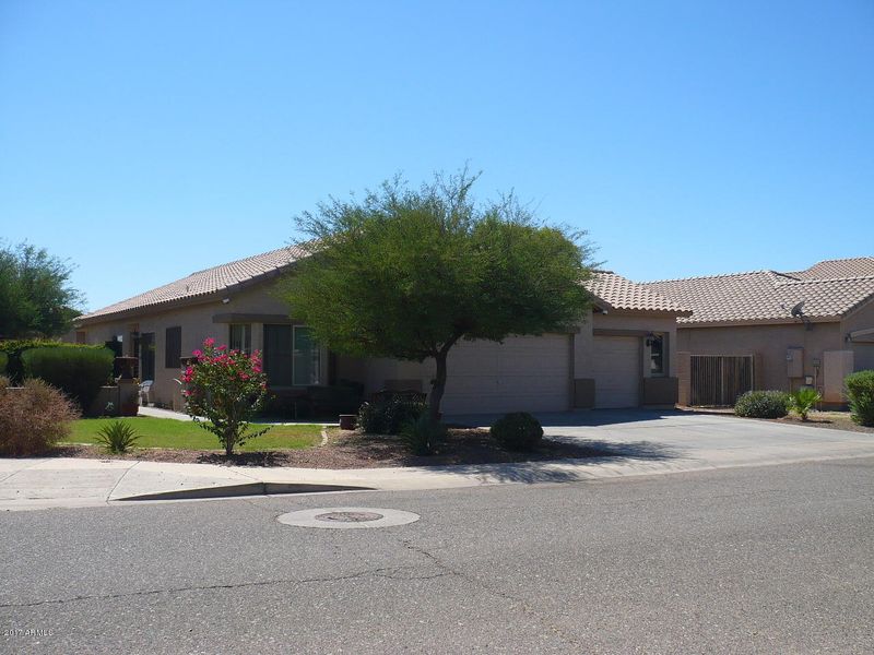 6327 W Hilton Ave, Phoenix, AZ 85043