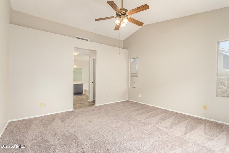 6328 Golden Ln, Glendale, AZ 85302